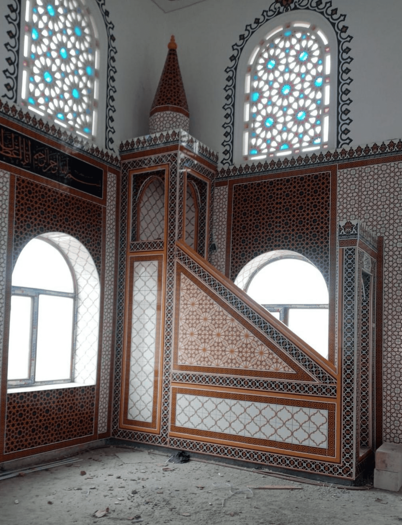 Cami Çini Minber - 15, Ahşap Minber Desenli Çini Mihrap