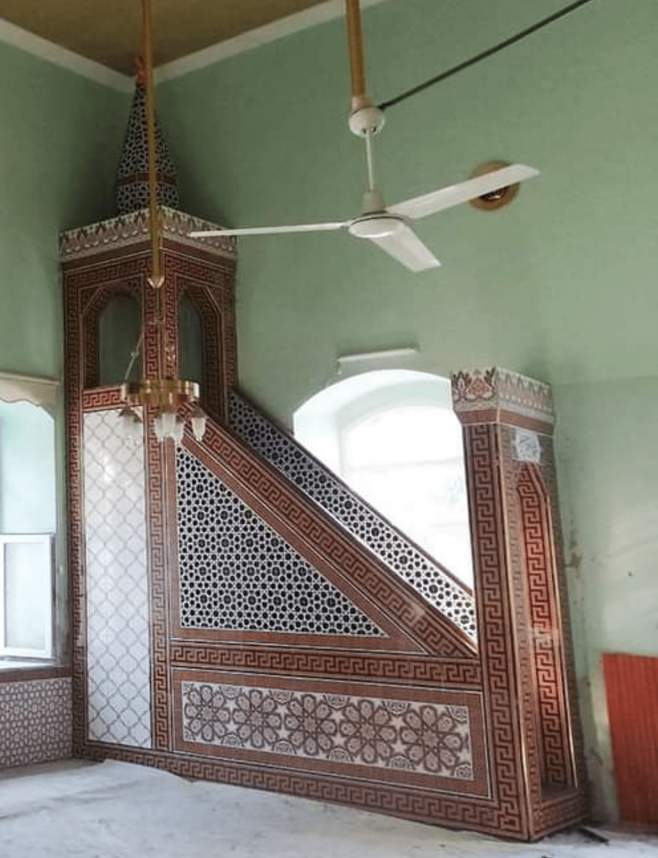 Cami Çini Minber - 45, Cami Çini Mihrap Ustası